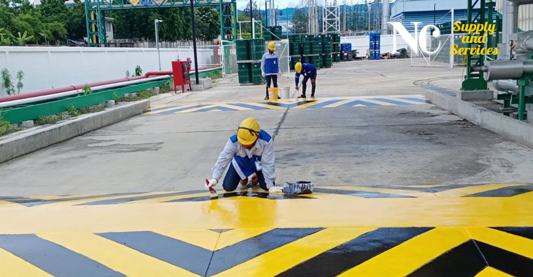 รับตีเส้นจราจร ตีเส้นในโรงงาน งานสัญลักษณ์จราจร